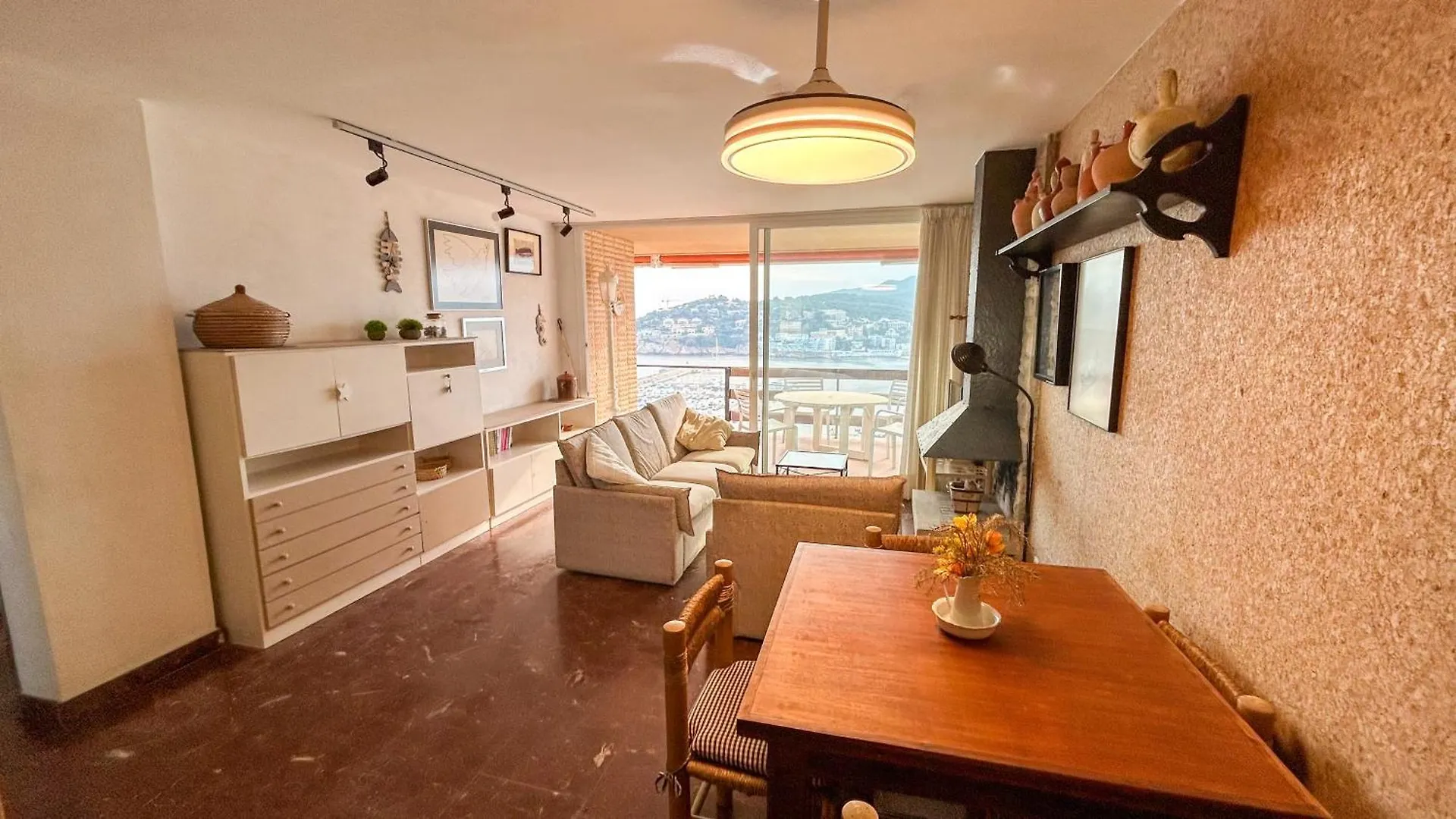 An apartment with an ocean view Sant Feliu de Guíxols
