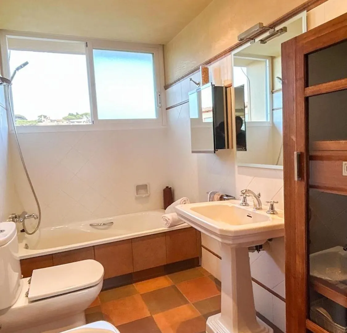 An apartment with an ocean view Sant Feliu de Guíxols
